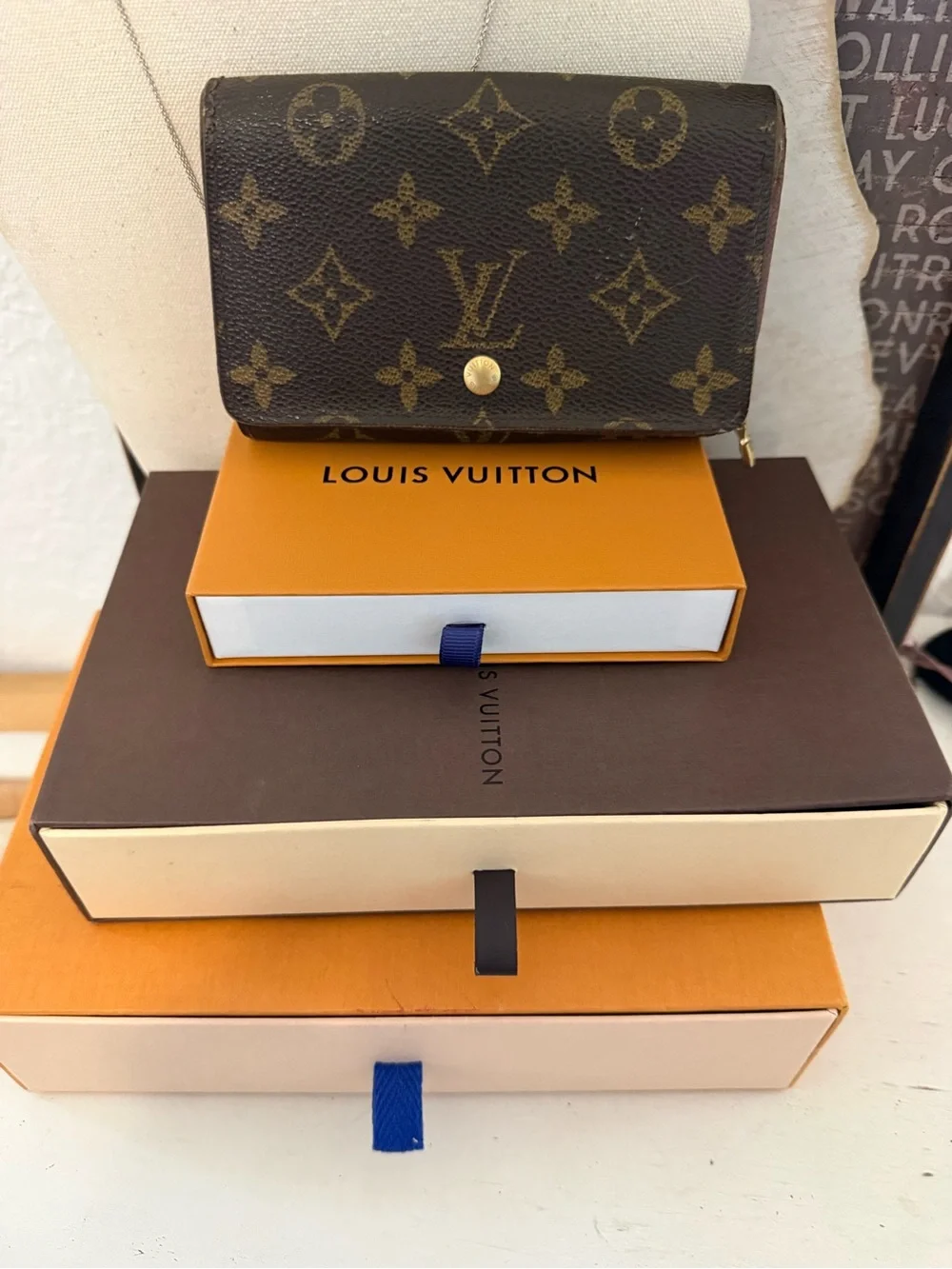 Louis Vuitton Monogram Porte-Monnaie Tresor Wallet NICE authenticated